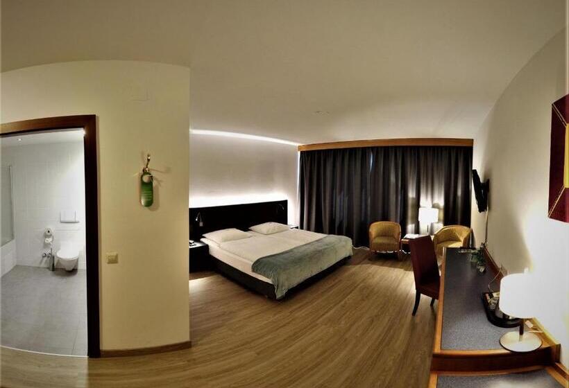 Skycity Hotel Atrigon