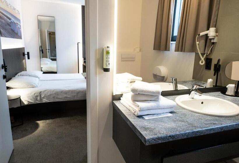 בית מלון כפרי Apostroff