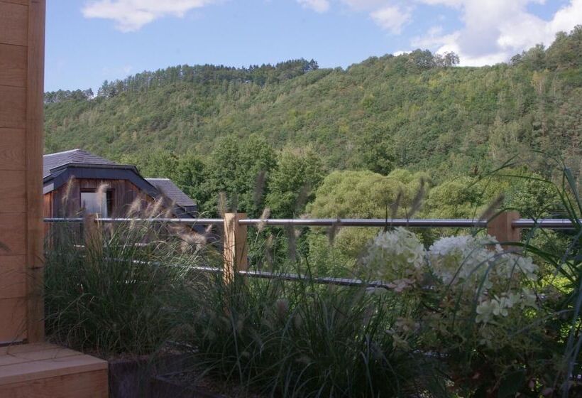 ホテル Logis Hostellerie De La Claire Fontaine
