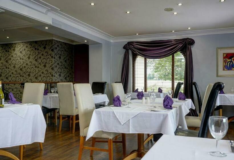 호텔 Widnes Halton Everglades Park