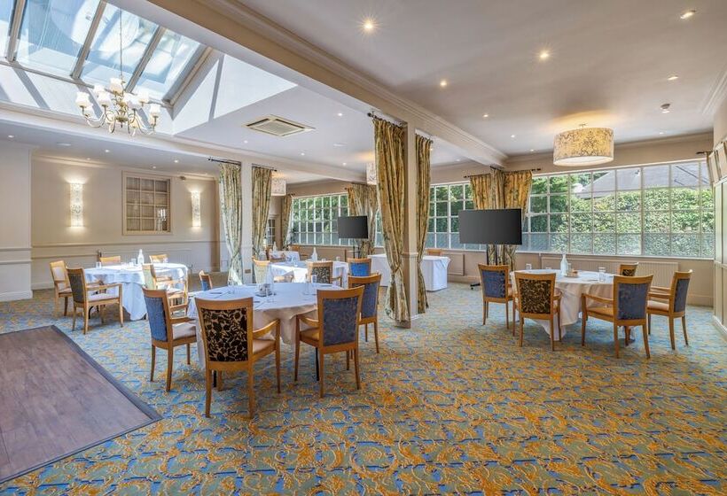 فندق Reigate Manor