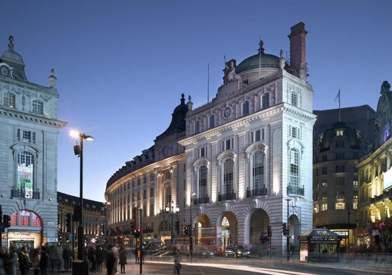 هتل Cafe Royal