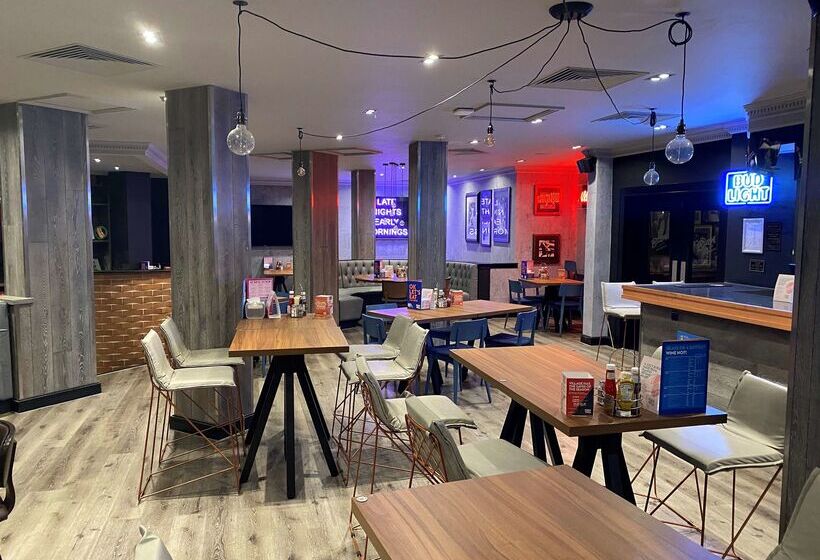 Village Hotel Swindon