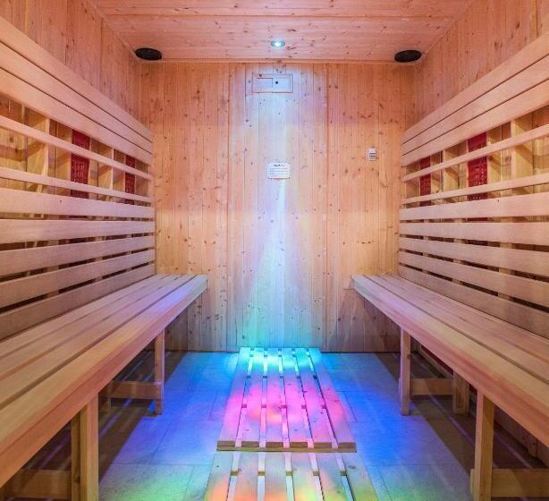 Comis Hotel & Golf Resort