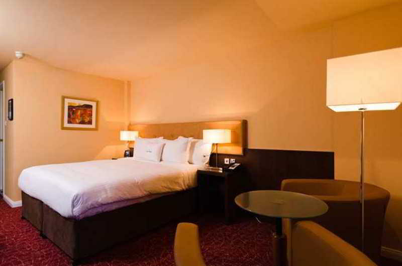 فندق Doubletree By Hilton Aberdeen City Centre