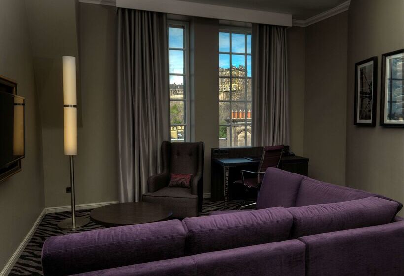 בית מלון כפרי Doubletree By Hilton  Edinburgh City Centre