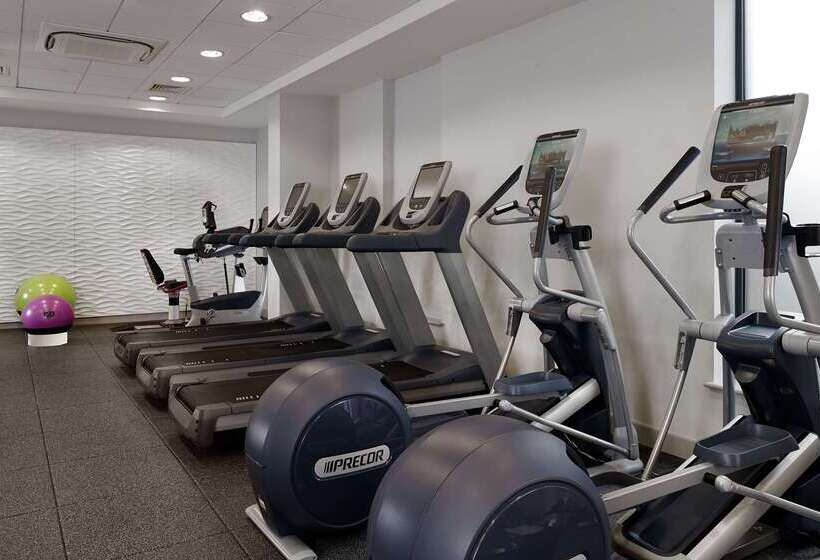בית מלון כפרי Doubletree By Hilton London Angel Kings Cross
