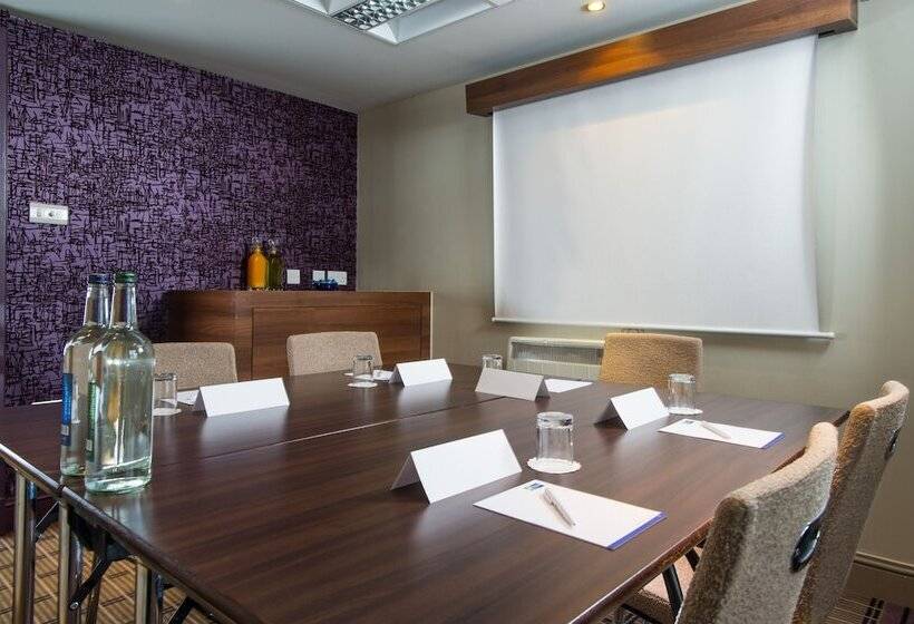 فندق Holiday Inn Express Stirling, An Ihg