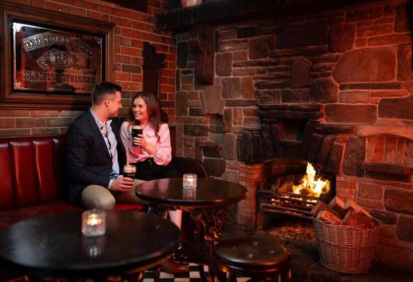 Отель Ivanhoe Inn And