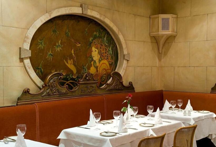 هتل La Gaffe   Bed And Breakfast