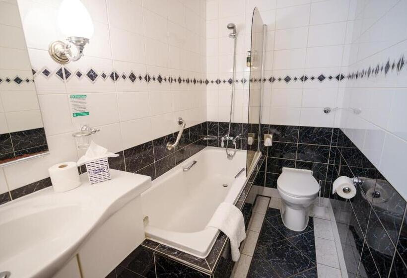 בית מלון כפרי Marygreen Manor