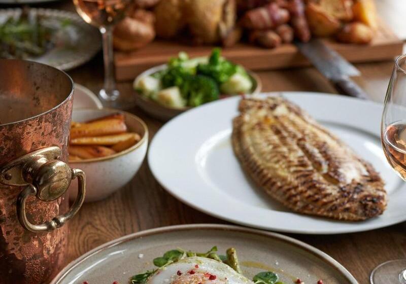 ホテル The Mitre, Hampton Court
