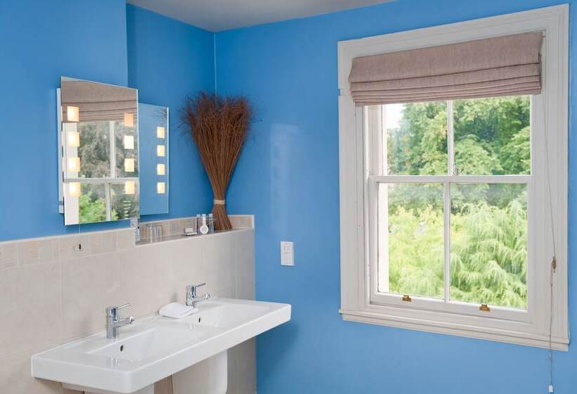 فندق The Parklands