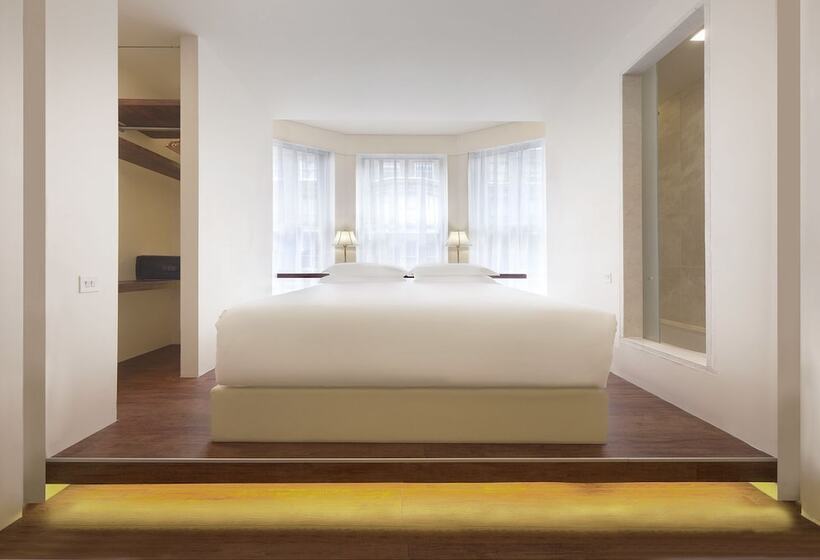 هتل Nottingham Place