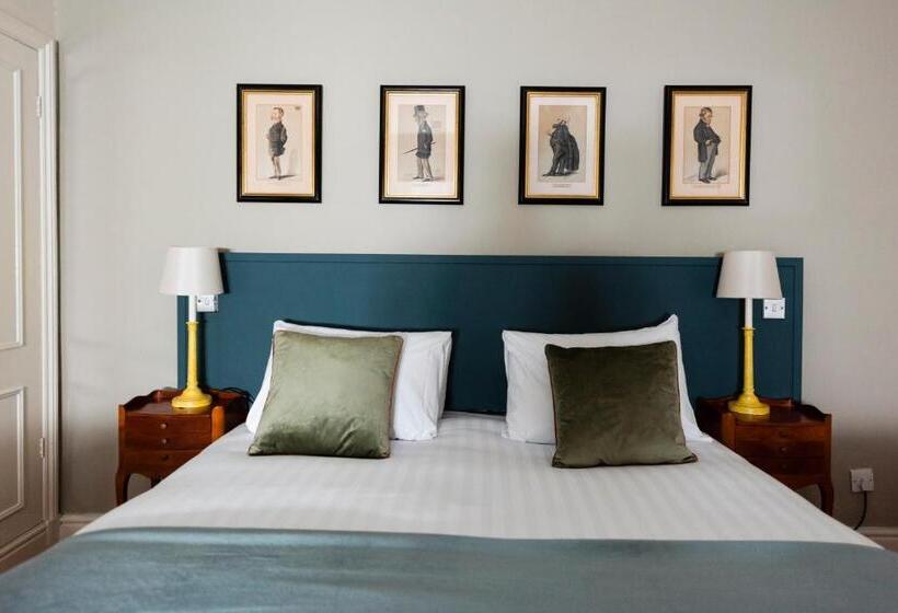 호텔 The George Inn