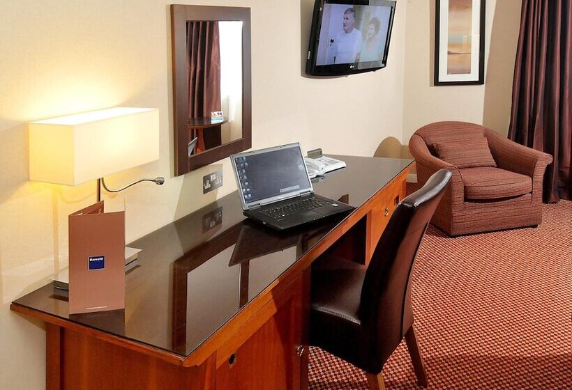 Stirling Highland Hotel Part Of The Cairn Collection