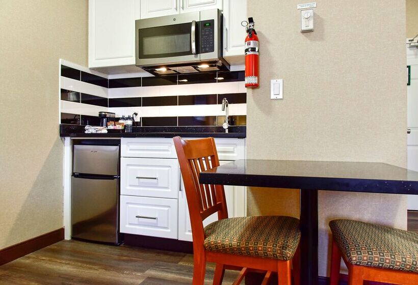 Best Western Plus Osoyoos Hotel And Suites