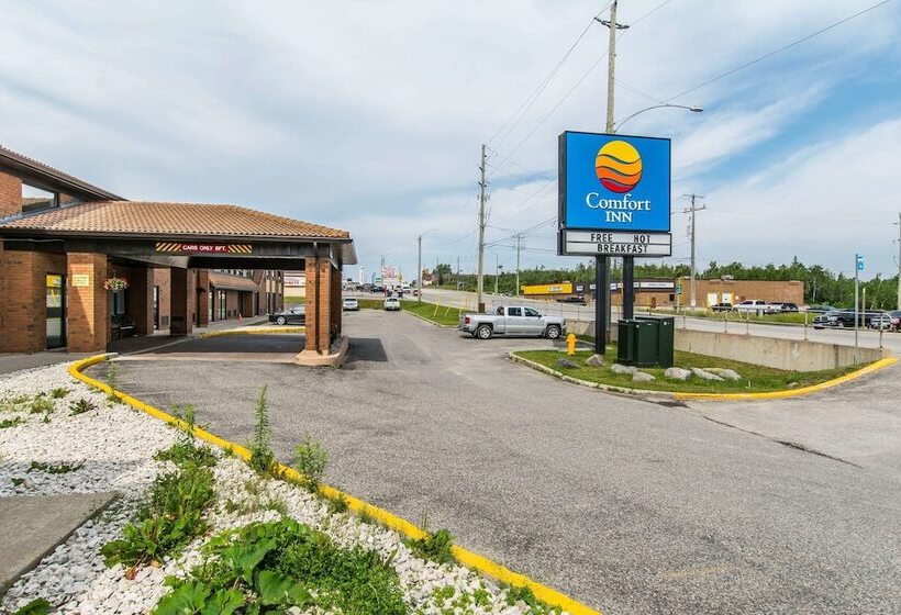 هتل Comfort Inn  Timmins