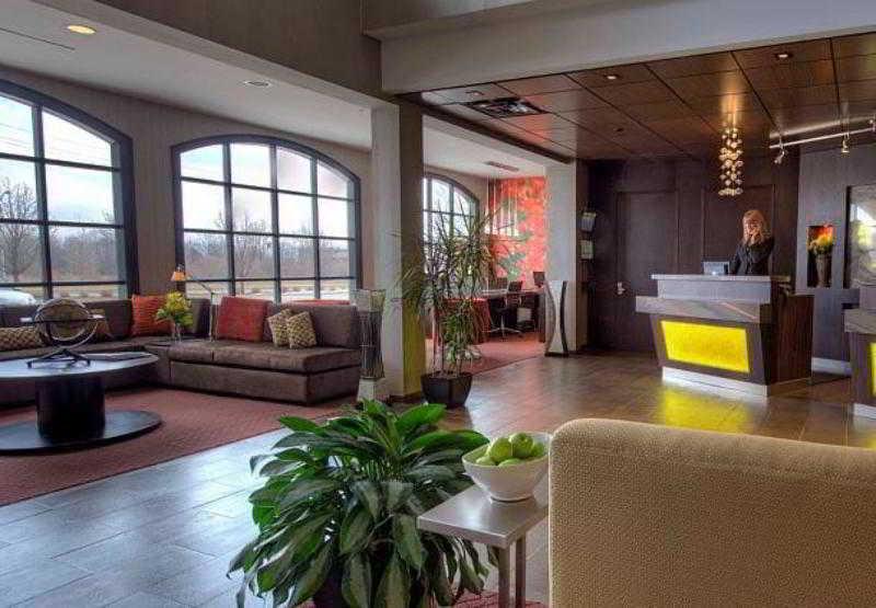 هتل Courtyard By Marriott Waterloo St. Jacobs