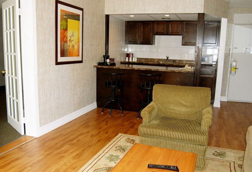בית מלון כפרי Days Inn By Wyndham Bridgewater Conference Center