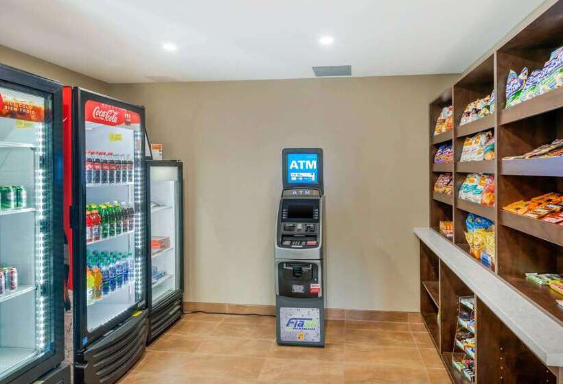 هتل Quality Inn & Suites