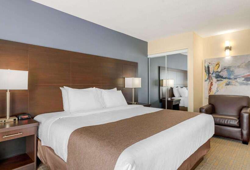 هتل Quality Inn & Suites