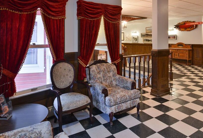 فندق The Downtown, A Coast