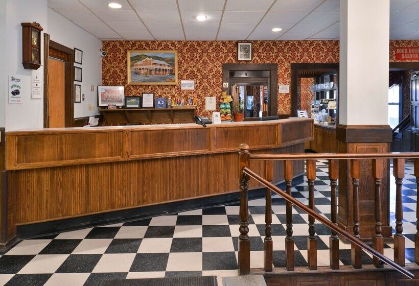 فندق The Downtown, A Coast