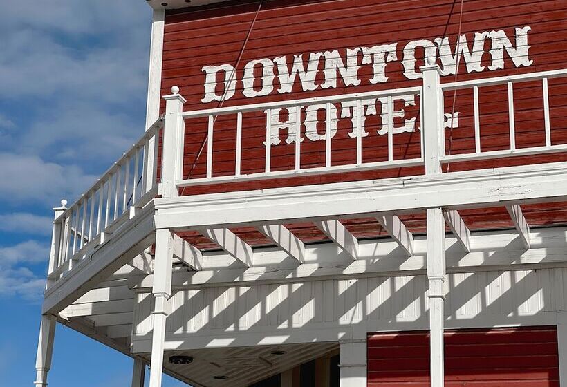 فندق The Downtown, A Coast