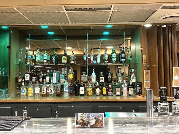 酒店 The George Dawson Inn & Conference Centre