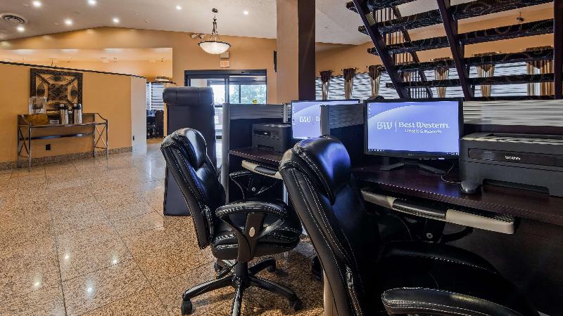 هتل Best Western Marquis Inn & Suites