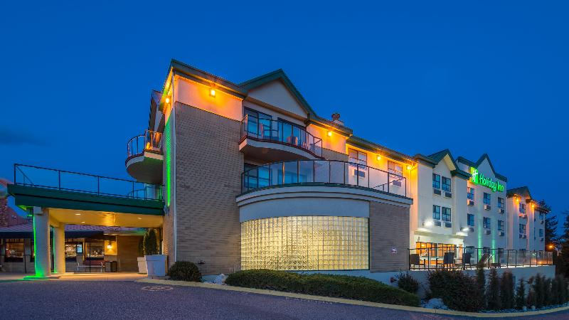 فندق Doubletree By Hilton Kelowna
