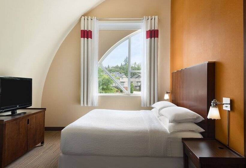 هتل Four Points By Sheraton Surrey
