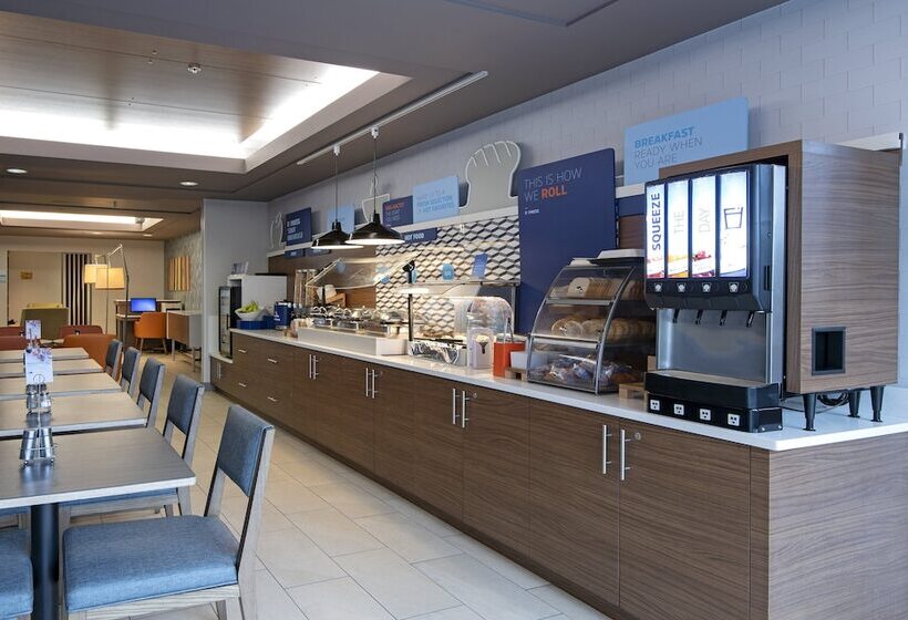 هتل Holiday Inn Express Kamloops, An Ihg