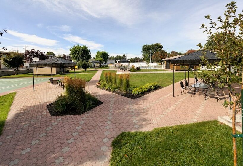 Отель Le Montagnais