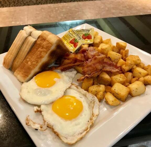 هتل Days Inn By Wyndham Sudbury & Conference Centre