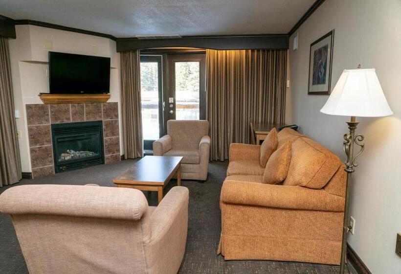 בית מלון כפרי The Rundlestone Lodge