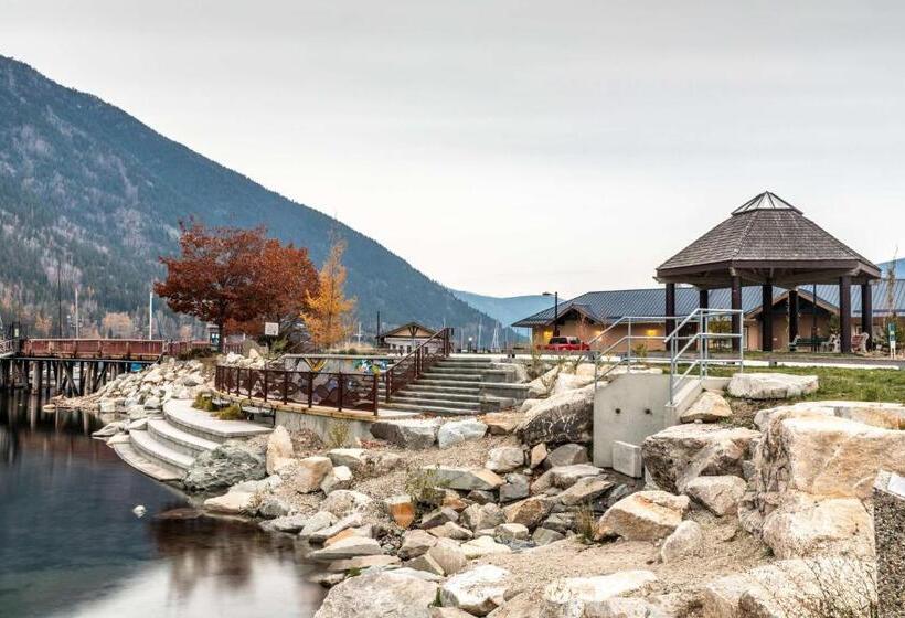 Prestige Lakeside Resort, Worldhotels Elite