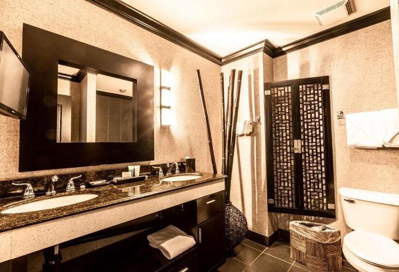 Prestige Lakeside Resort, Worldhotels Elite