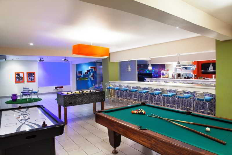 Fiesta Resort Central Pacific   All Inclusive