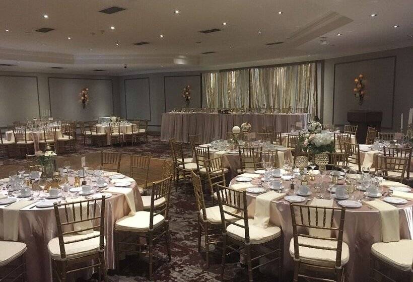 בית מלון כפרי Best Western Plus Stoneridge Inn & Conference Centre London Ontario