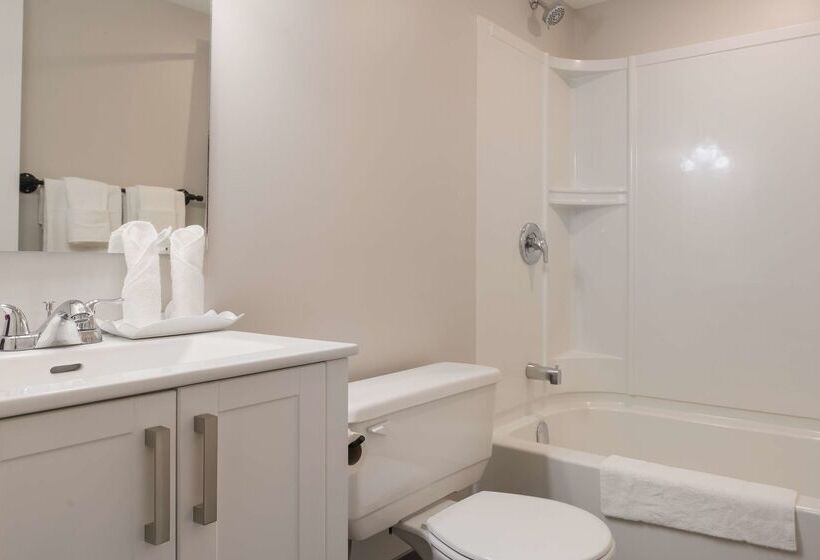 فندق Canadas Best Value Inn & Suites Charlottetown