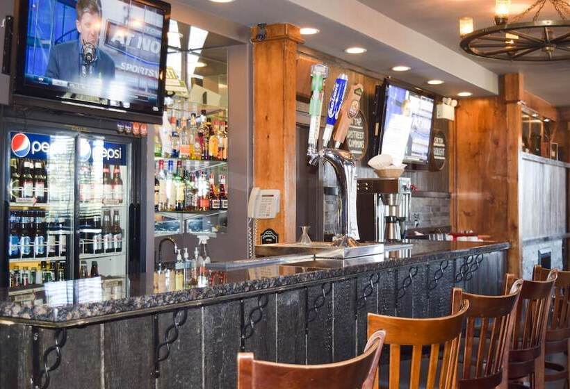 فندق Canadas Best Value Inn & Suites Charlottetown