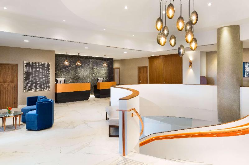 هتل Hilton Vancouver Downtown