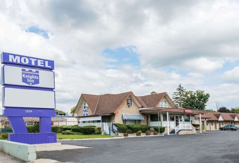 هتل Knights Inn London Ontario