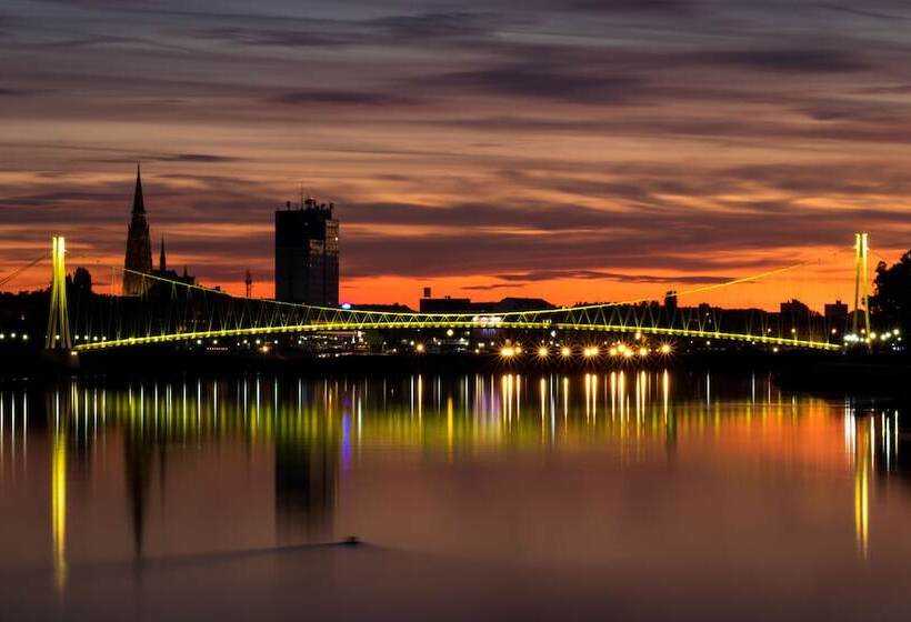 فندق Osijek