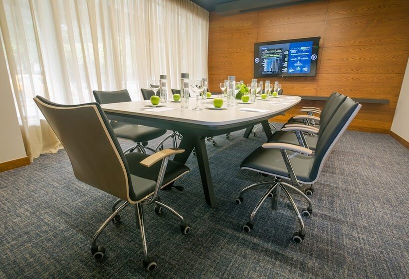 هتل Poblado Plaza