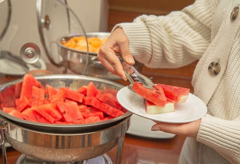 هتل Poblado Plaza