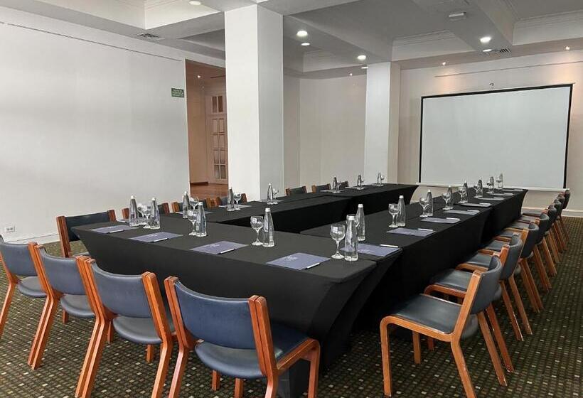 هتل Poblado Plaza