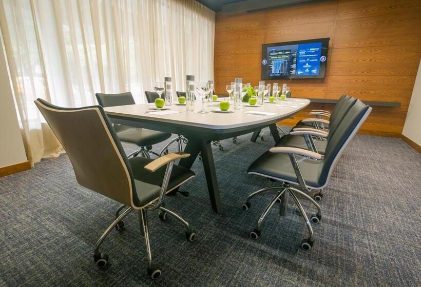 هتل Poblado Plaza